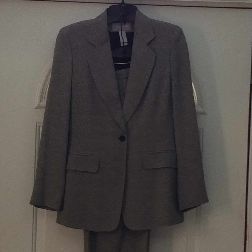 Liz Claiborne business suit -size 4